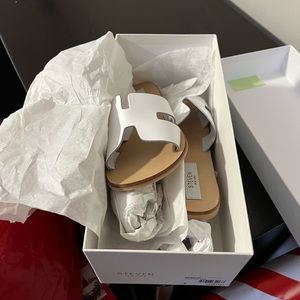 Steve Madden sandals